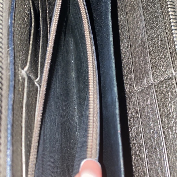 SOLD - Gucci Guccissima Metallic Zip-around Wallet - Picture 10 of 12